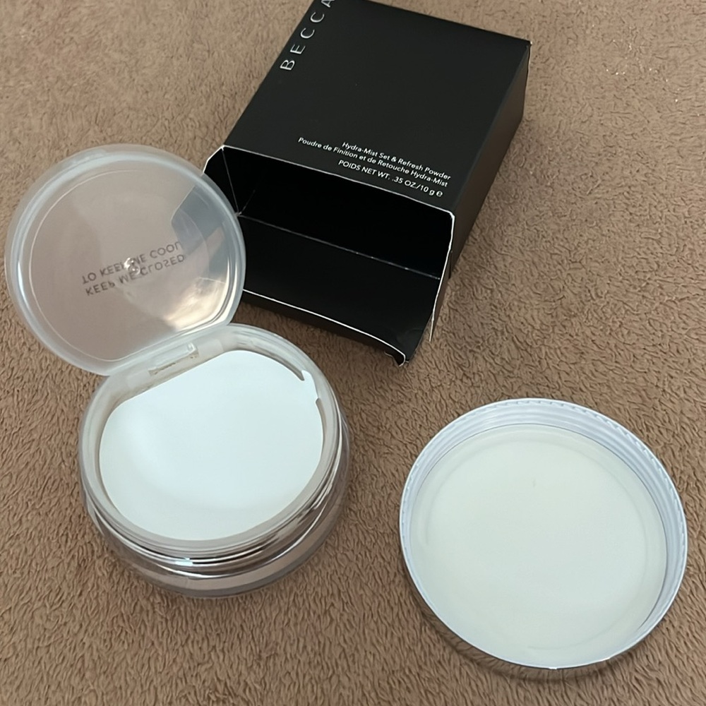 Becca Hydra-Mist Set Refresh Powder - Picture 4 of 4
